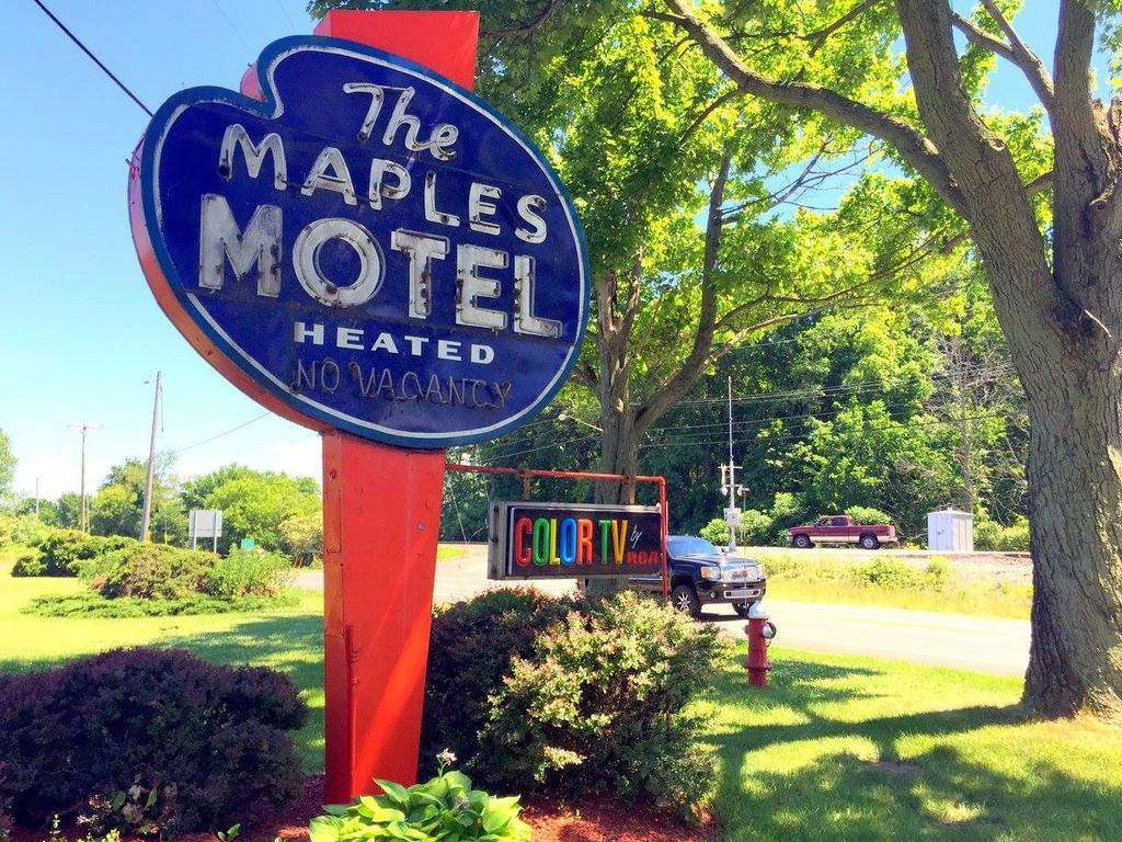 Maples Motel Сендаскі Екстер'єр фото